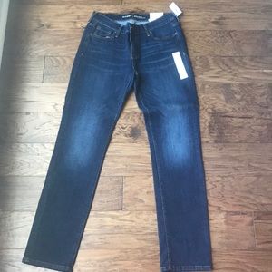 Old Navy Mid-Rise Straight leg jeans
